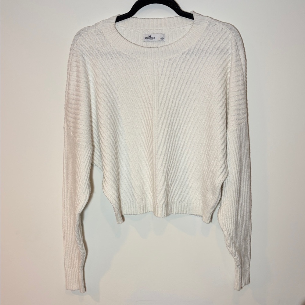 Hollister Cropped Crewneck Ribbed Cozy White Knit Sweater